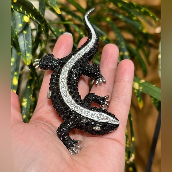 C. Jere Jewelry - Jere embellished lizard